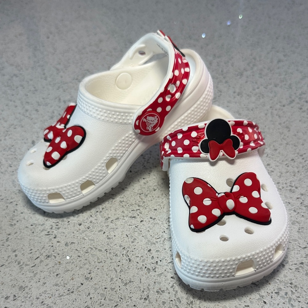 Disney Minnie Mouse Crocs  White Moccasins with Red Bow